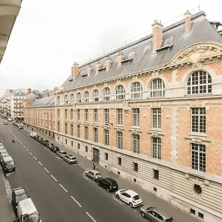 Cozy 5 Luxembourg Garden Aldaro Appartamento *